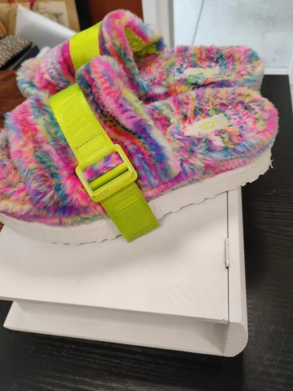 UGG Fluffita Pixelate Platform Slides Multicolor Women’s Size 6